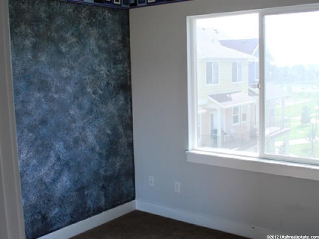 8972 S Heights Dr, Sandy, UT 84094 — photo 9