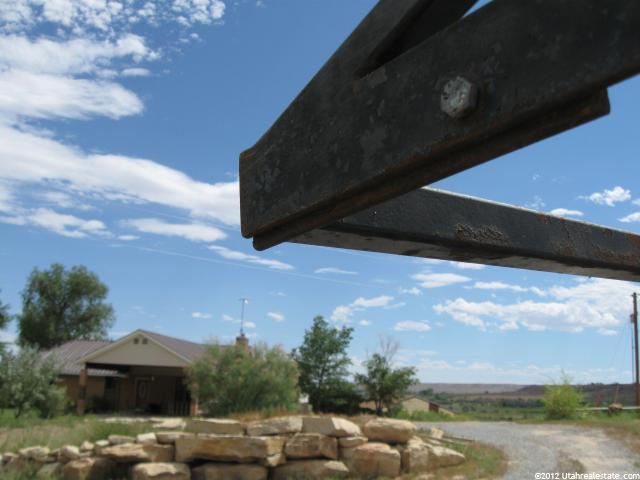 2843 S State St E, Roosevelt, UT 84066 — photo 4