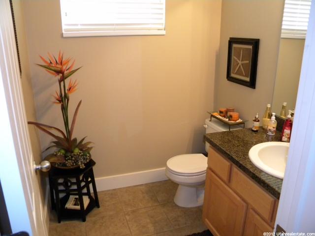 10265 S Eagle Cliff Way, Sandy, UT 84092 — photo 11