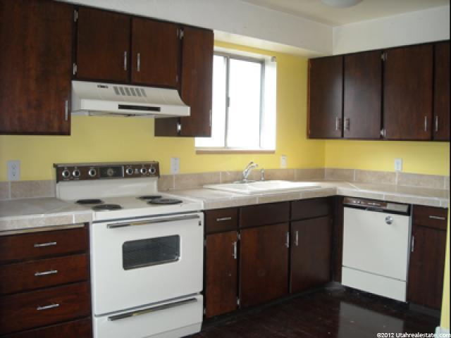 1826 E 5625 S #B, South Ogden, UT 84403 — photo 2