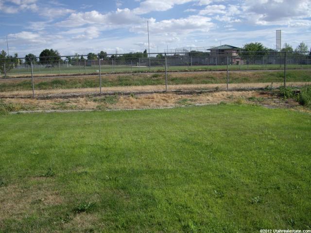 2797 W 2100 N, Clinton, UT 84015 — photo 12