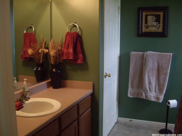 2797 W 2100 N, Clinton, UT 84015 — photo 8