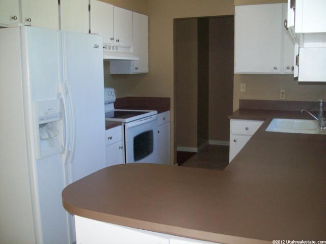 5179 S 100 E, Washington Terrace, UT 84405 — photo 2