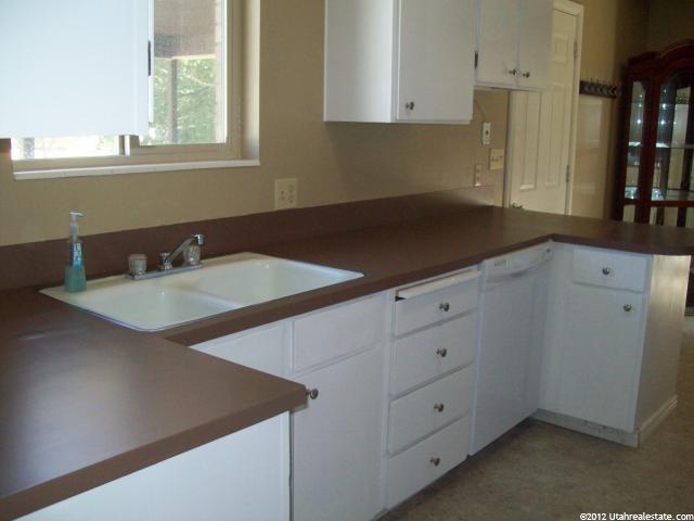5179 S 100 E, Washington Terrace, UT 84405 — photo 4