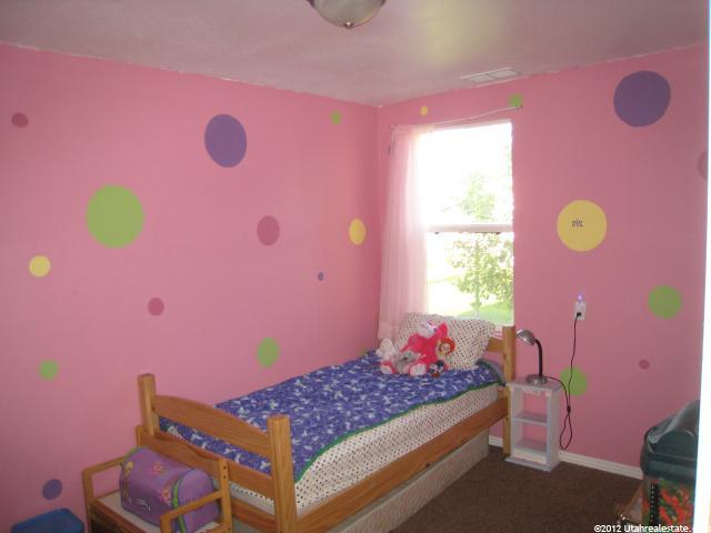 381 W 500 N, Vernal, UT 84078 — photo 5