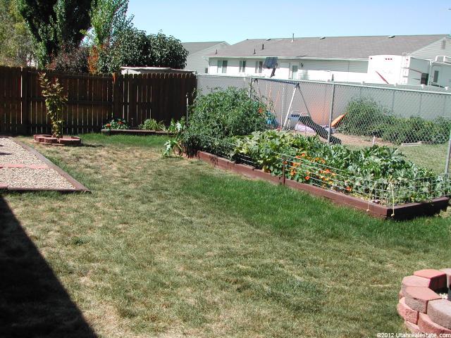321 W 75 S, Clearfield, UT 84015 — photo 2