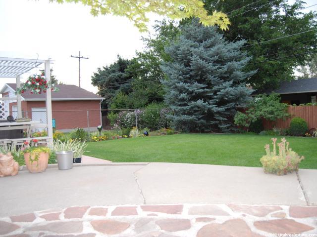 35 E 1600 South, Bountiful, UT 84010 — photo 10