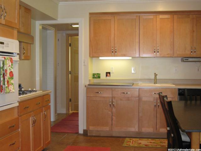 336 W 325 S, Bountiful, UT 84010 — photo 9