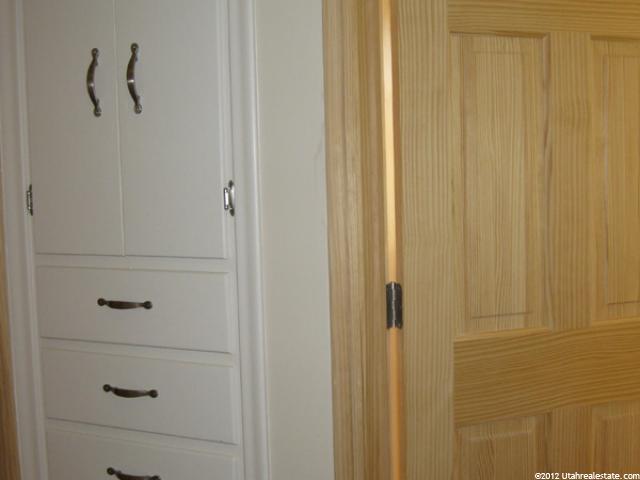 336 W 325 S, Bountiful, UT 84010 — photo 10
