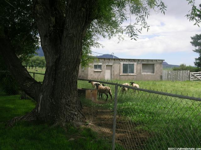 33 S 200 E, Loa, UT 84747 — photo 4
