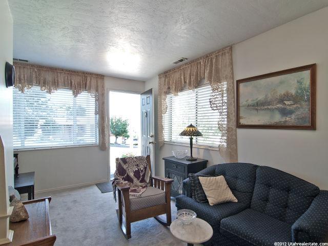 635 E 400 N, Centerville, UT 84014 — photo 3