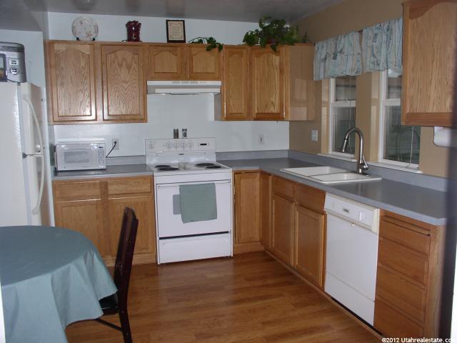 237 N 360 W, Clearfield, UT 84015 — photo 7
