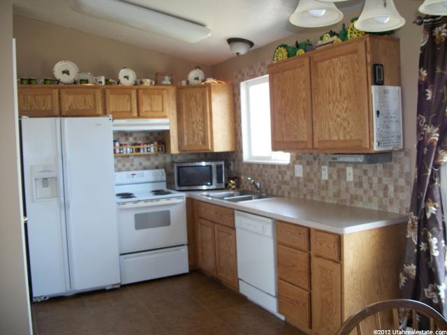 746 W 225 S, Tremonton, UT 84337 — photo 3