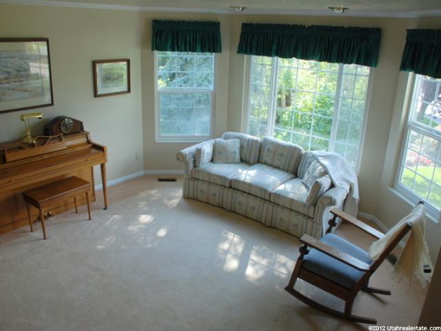 728 E Royal Ann Ct., Kaysville, UT 84037 — photo 5