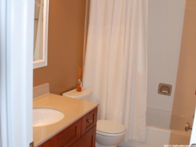 728 E Royal Ann Ct., Kaysville, UT 84037 — photo 6