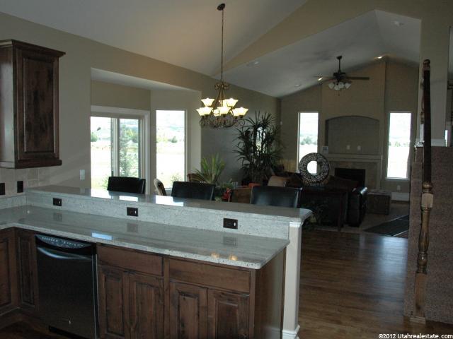 96 E Danta Dr #25, Draper, UT 84020 — photo 2