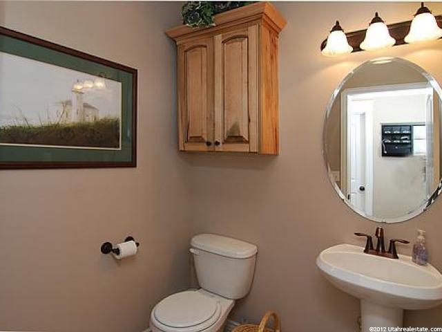2427 N 2575 W, Farr West, UT 84404 — photo 11