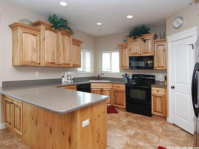 2427 N 2575 W, Farr West, UT 84404 — photo 6