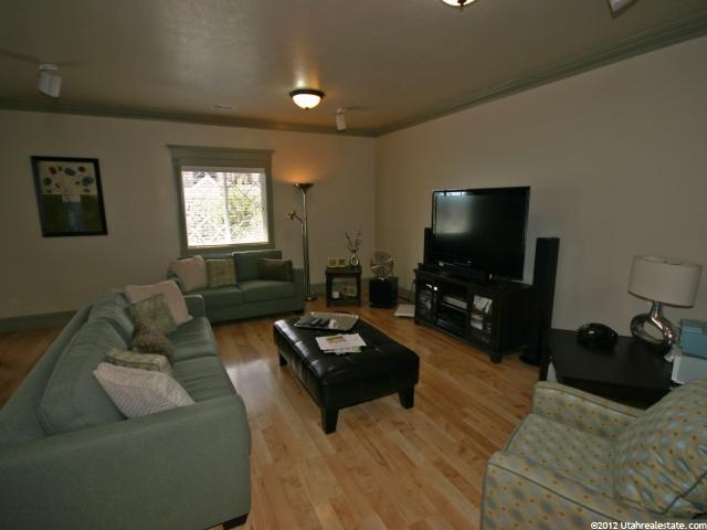 371 N Willow Ln W, Providence, UT 84332 — photo 2