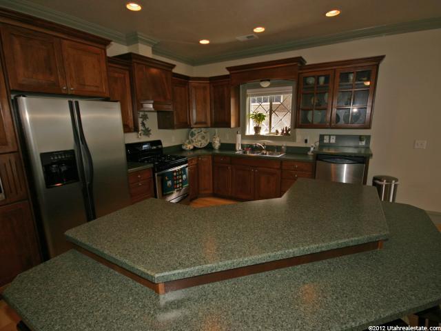 371 N Willow Ln W, Providence, UT 84332 — photo 3