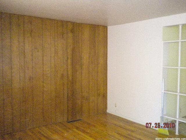 590 N Valeria, Layton, UT 84041 — photo 2