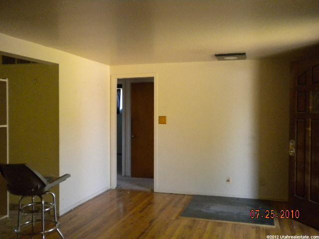 590 N Valeria, Layton, UT 84041 — photo 3