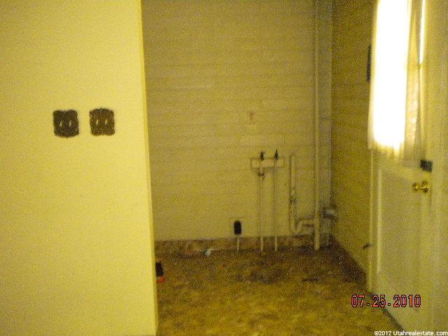 590 N Valeria, Layton, UT 84041 — photo 5