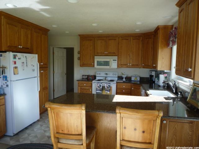 8515 S 1200 E, Paradise, UT 84328 — photo 5