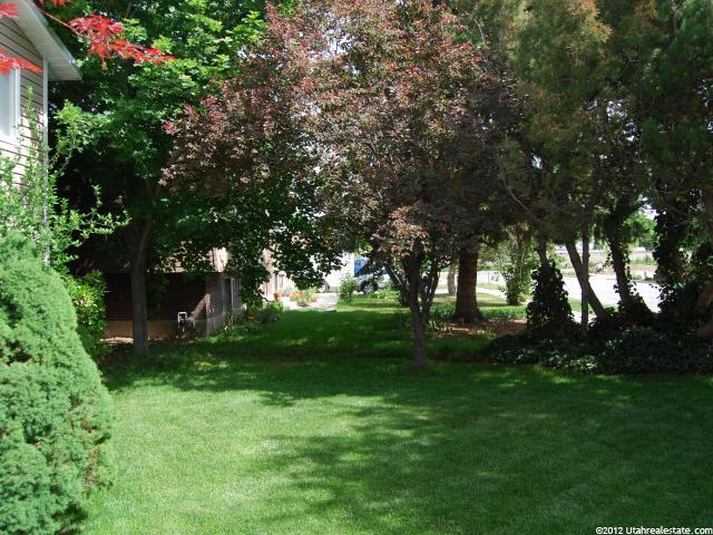 9442 S David St, Sandy, UT 84070 — photo 2