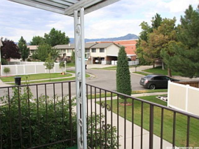 798 E Whispering Pine Dr S, Murray, UT 84107 — photo 2