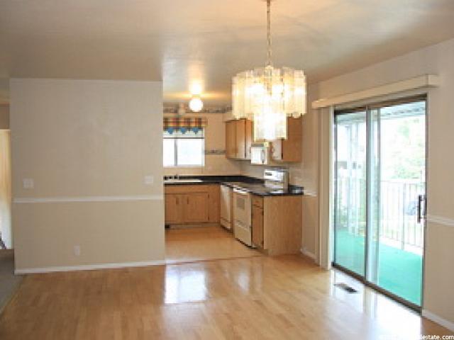 798 E Whispering Pine Dr S, Murray, UT 84107 — photo 4