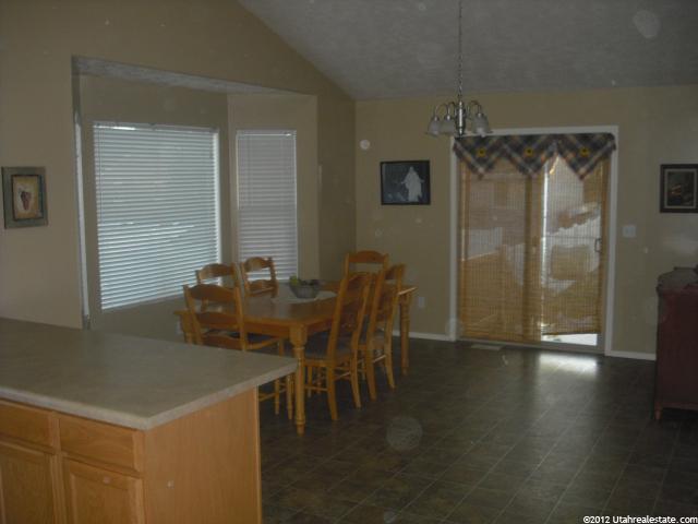 1373 N 2700 W, Clinton, UT 84015 — photo 2