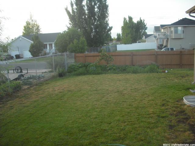1373 N 2700 W, Clinton, UT 84015 — photo 6
