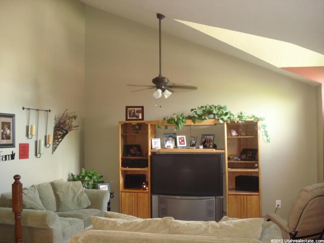 4973 S 3850 W, Roy, UT 84067 — photo 8