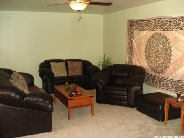 4394 S 325 E, Washington Terrace, UT 84405 — photo 2