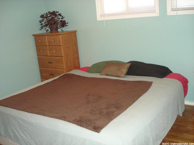 4394 S 325 E, Washington Terrace, UT 84405 — photo 5