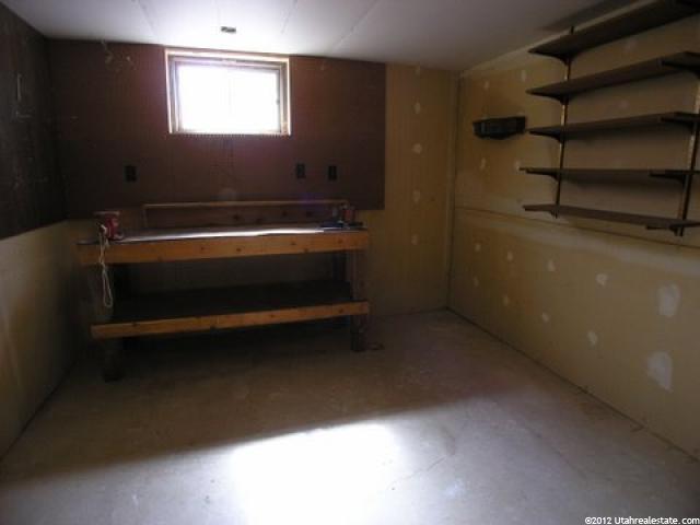 5454 S 925 E, South Ogden, UT 84405 — photo 9