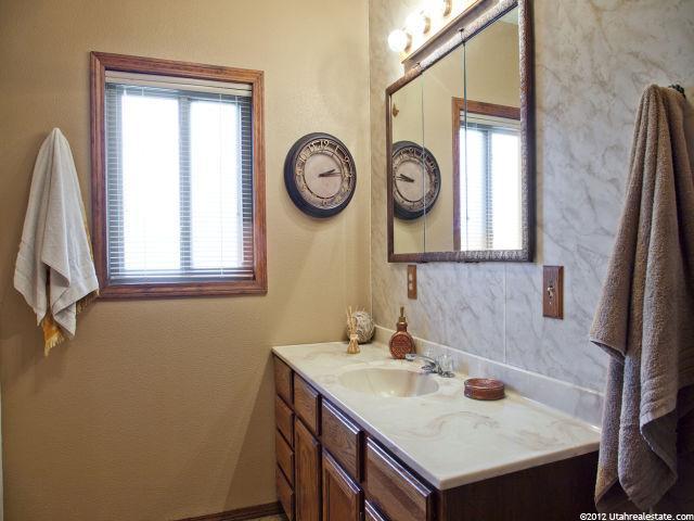 4753 S Box Elder St, Murray, UT 84107 — photo 11