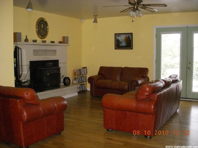 693 N 300 E, Nephi, UT 84648 — photo 10