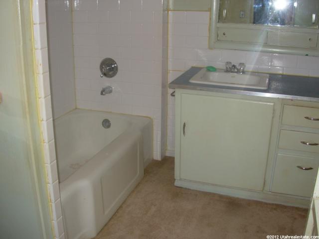348 Ogden Ave, Ogden, UT 84404 — photo 10