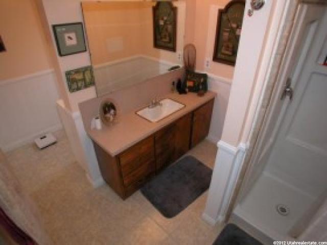9554 S 1380 E, Sandy, UT 84092 — photo 11