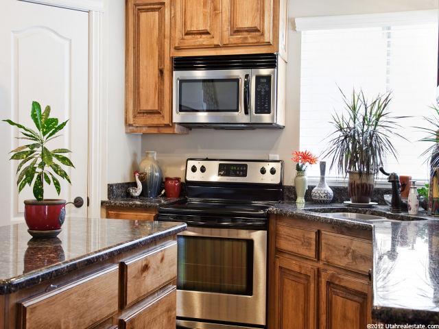 212 W 925 N, Centerville, UT 84014 — photo 11