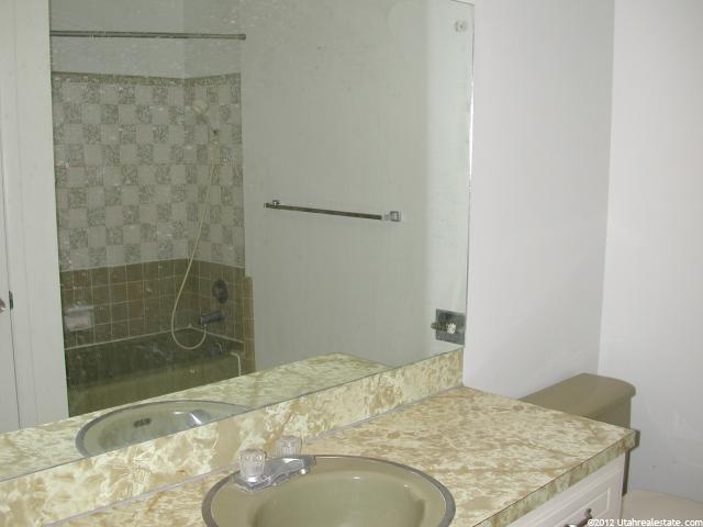5740 S Oakwood Dr E, Ogden, UT 84405 — photo 6