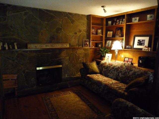 914 River Heights Blvd, River Heights, UT 84321 — photo 2