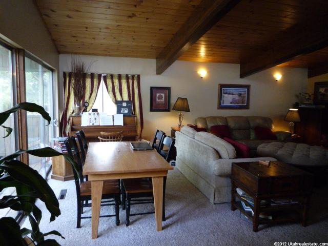 914 River Heights Blvd, River Heights, UT 84321 — photo 3