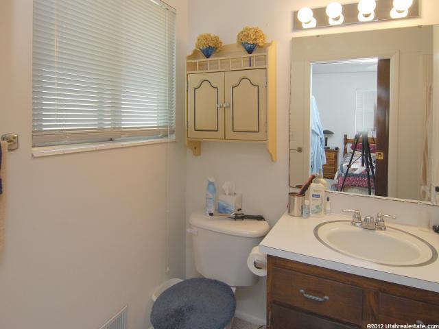 1781 N 1400 W, Layton, UT 84041 — photo 4