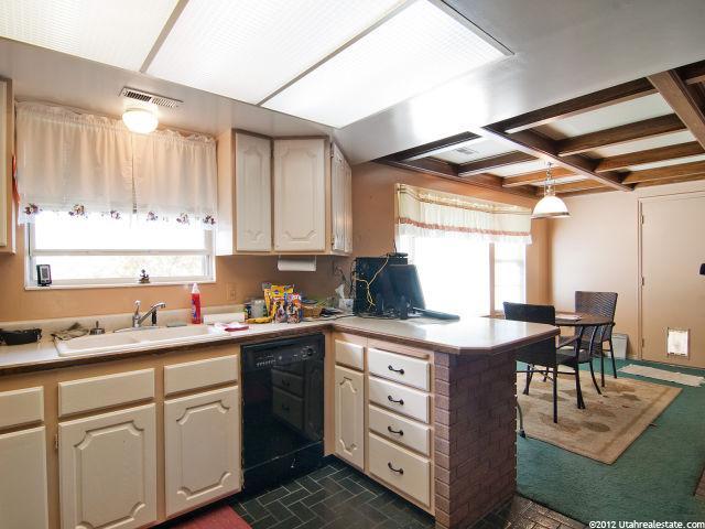 1759 W 4575 S, Roy, UT 84067 — photo 10