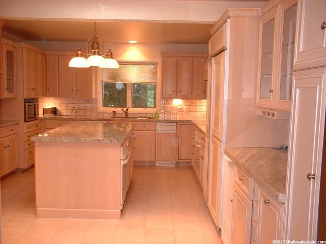 2792 S Foothill Dr E, Ogden, UT 84401 — photo 2