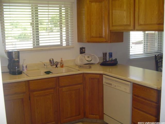 310 N 1st St E, Tooele, UT 84074 — photo 3