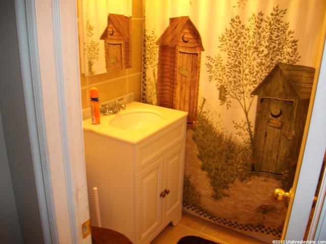 1296 N Marilyn Dr, Layton, UT 84041 — photo 6